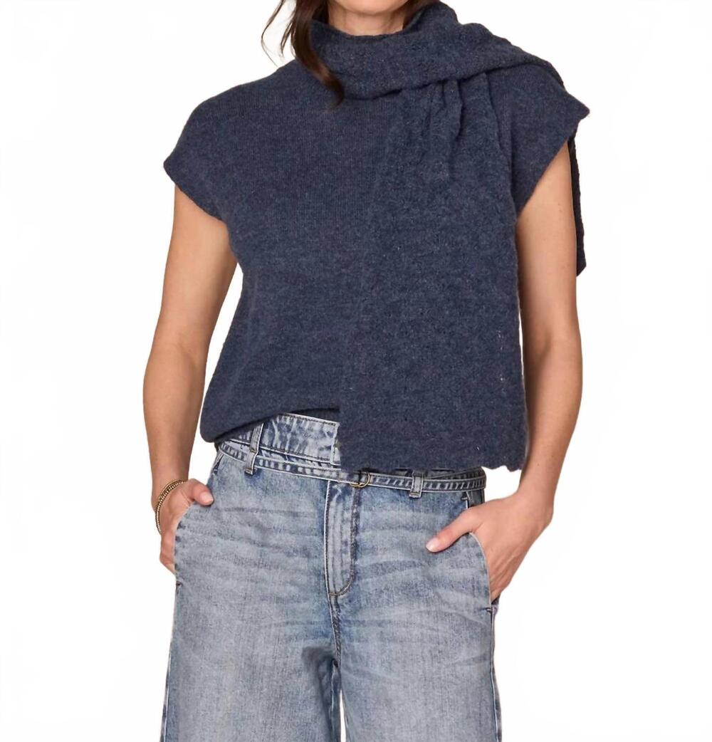 NEW DEMOCRACY sweater vest with pointelle scarf in heather blue